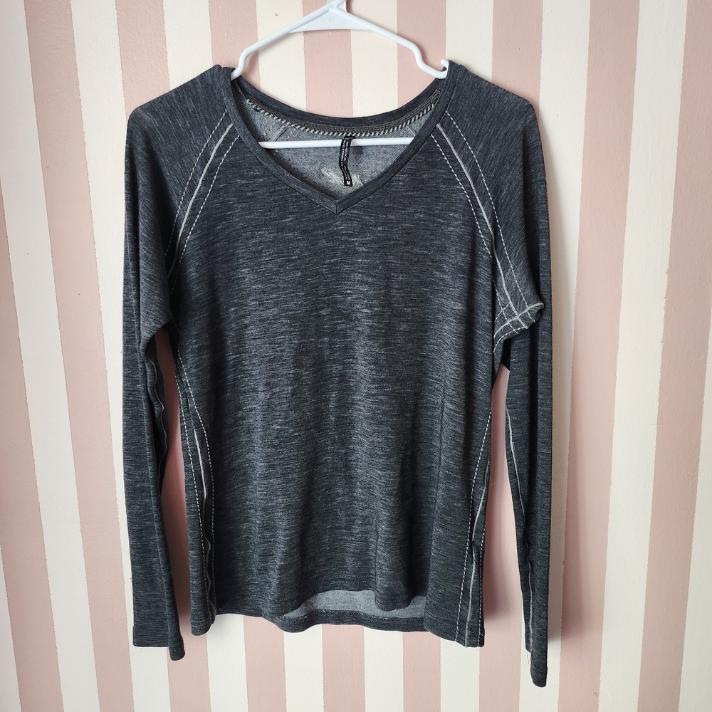 Women's Long Sleeve V-Neck Top - Charcoal Gray